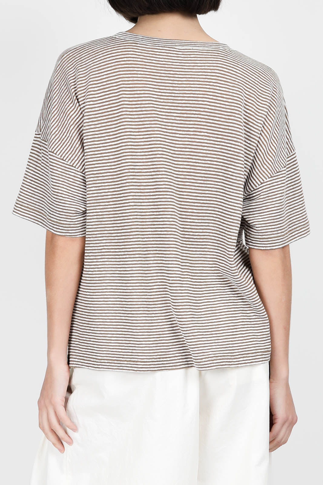 Linen T-shirt in hazelnut