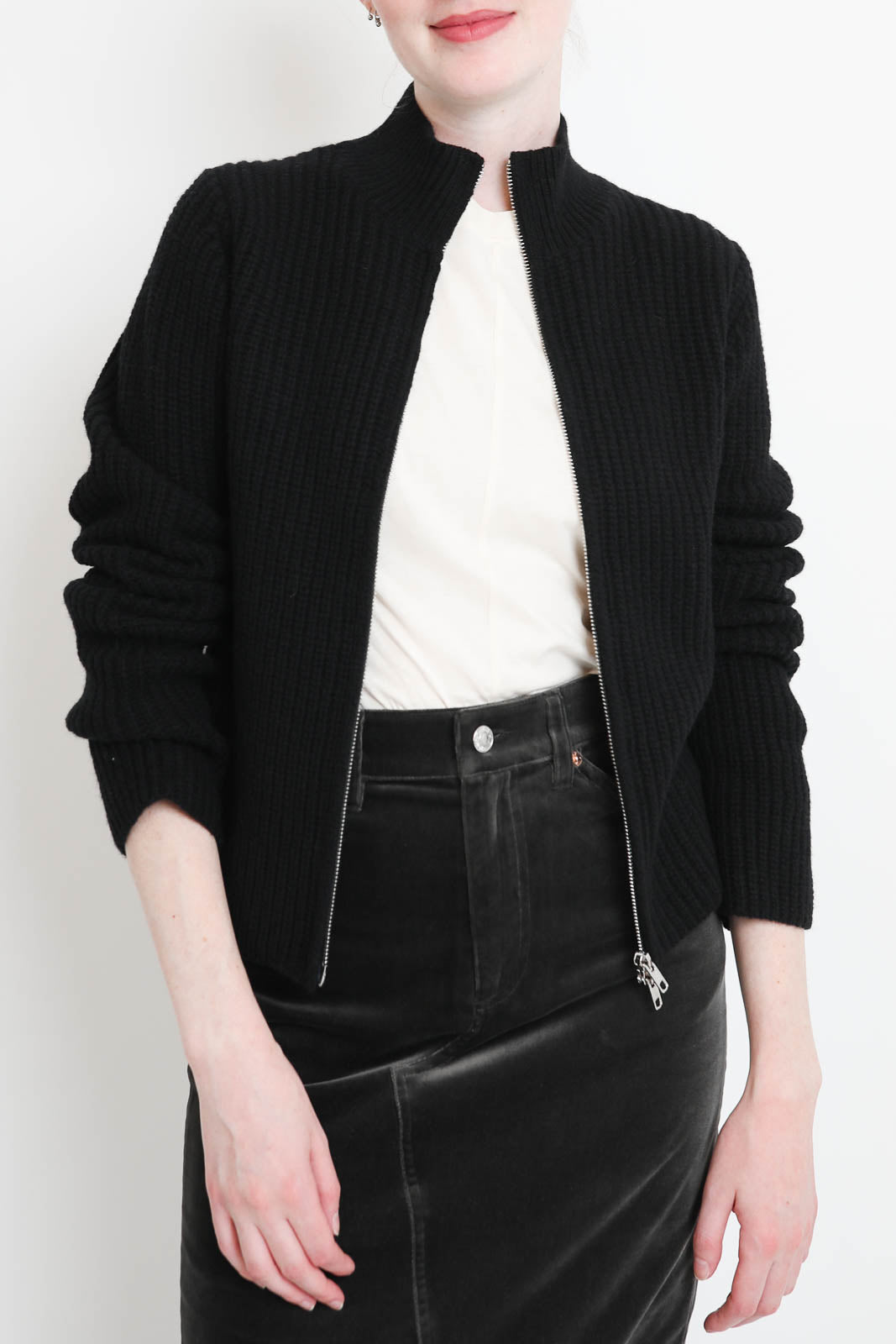 6397, Cardigan High Neck in black