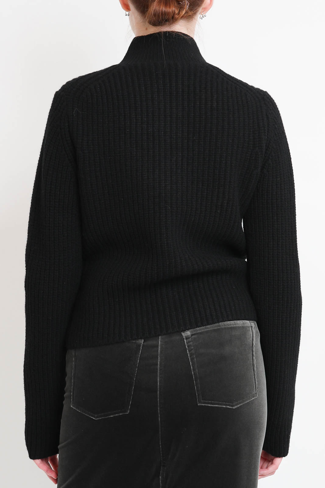 6397, Cardigan High Neck in black