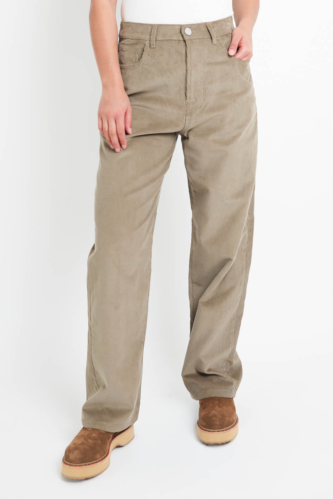 Róhe, corduroy pants in Dark Sage