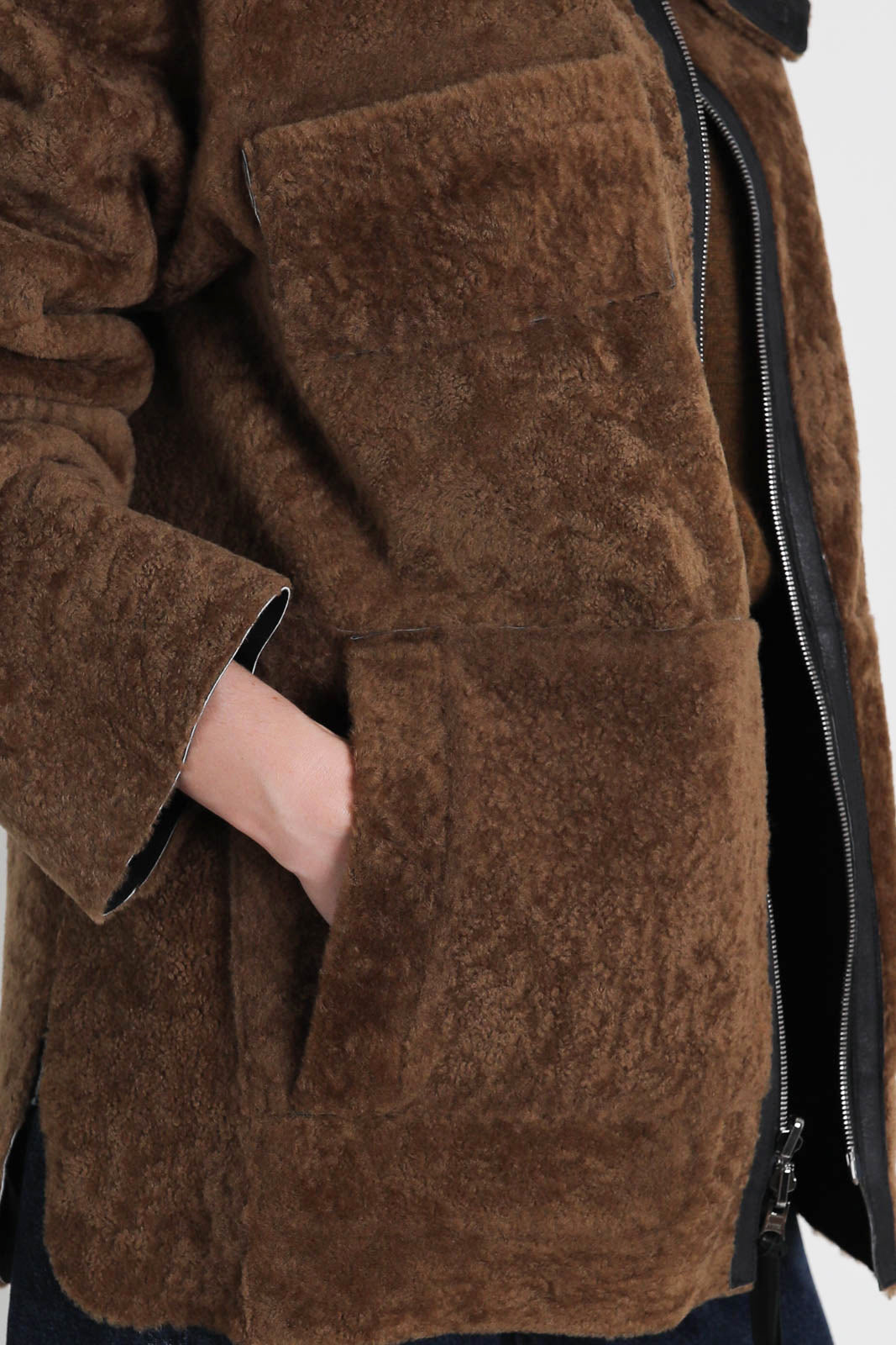 Arden jacket in black / ochre