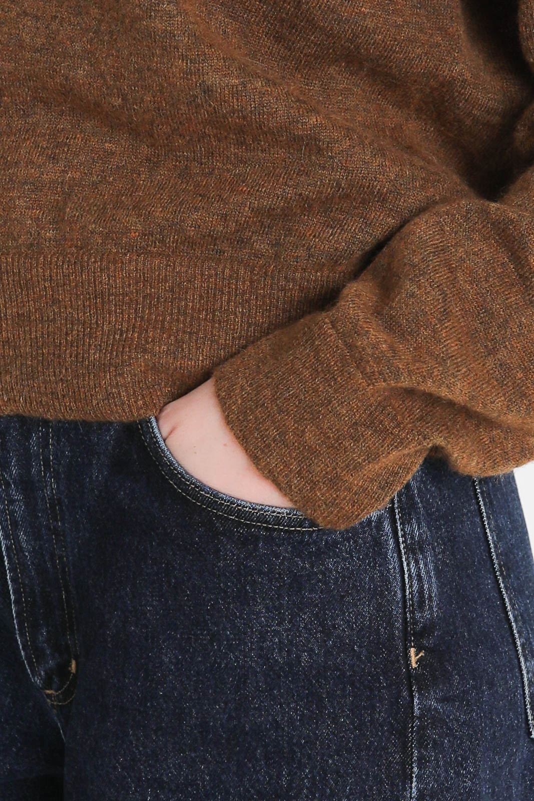 Pomandère, wool sweater in caramel