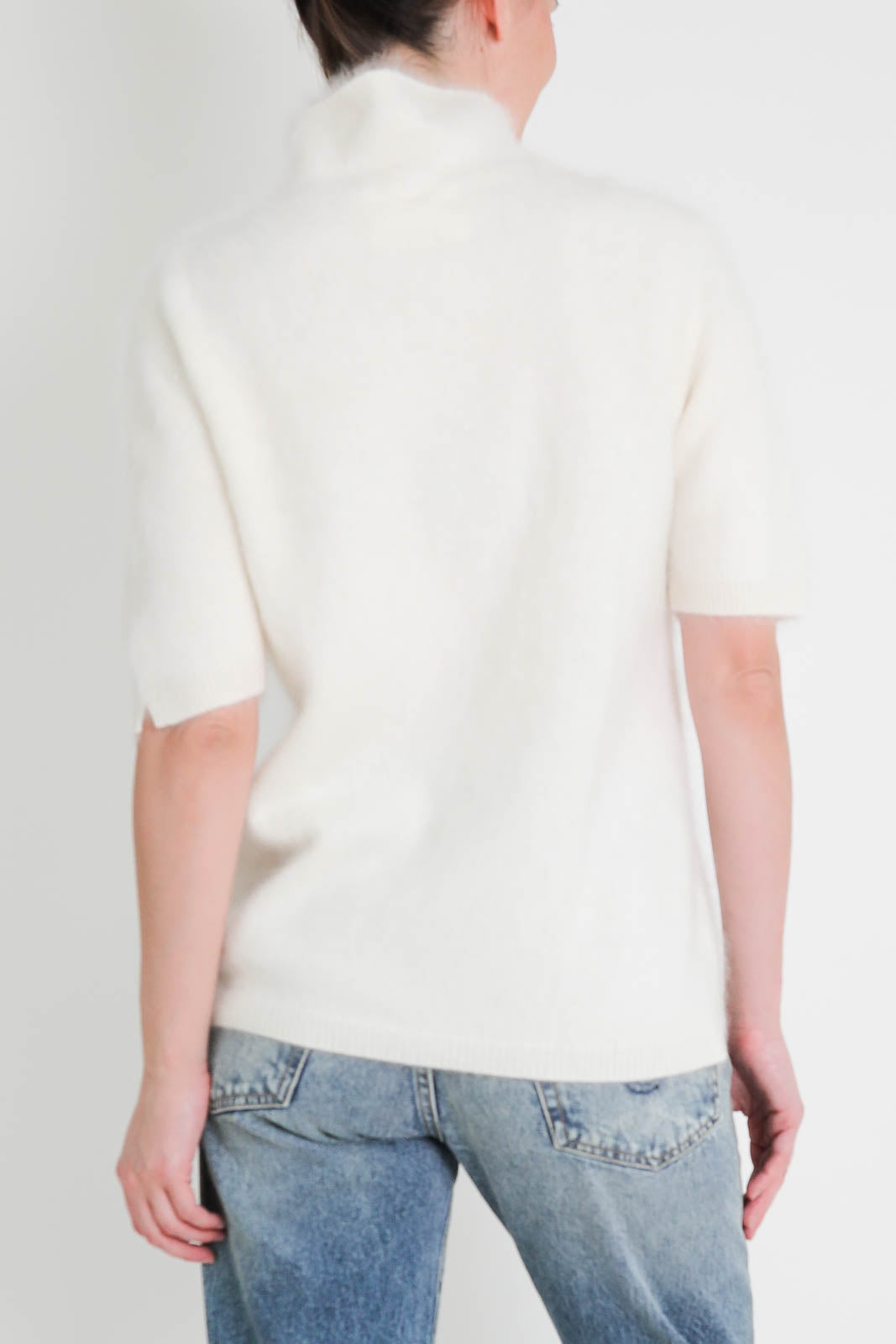 Lisa Yang, Madelene cashmere T-shirt in cream brushed