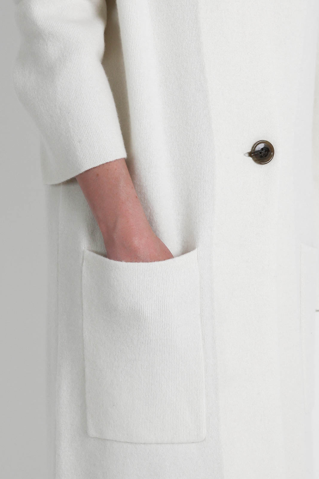 Lisa Yang, coat Amie in Cream