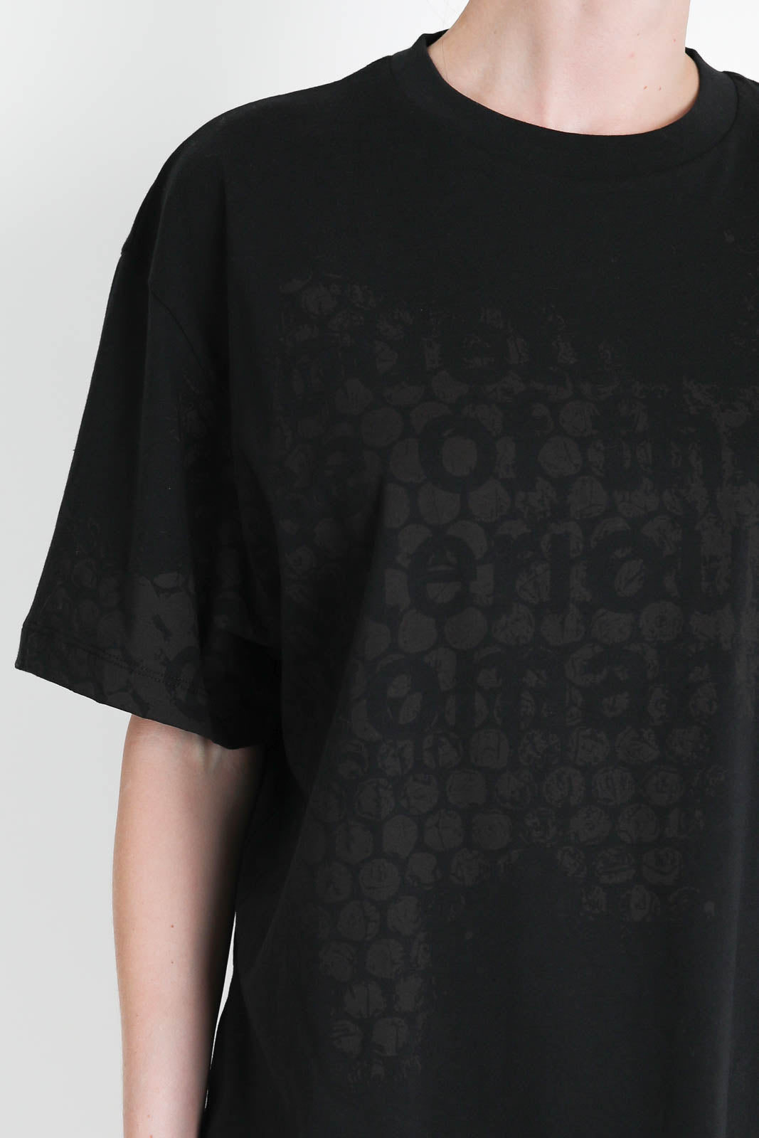 6397, Big Russell T-shirt in black