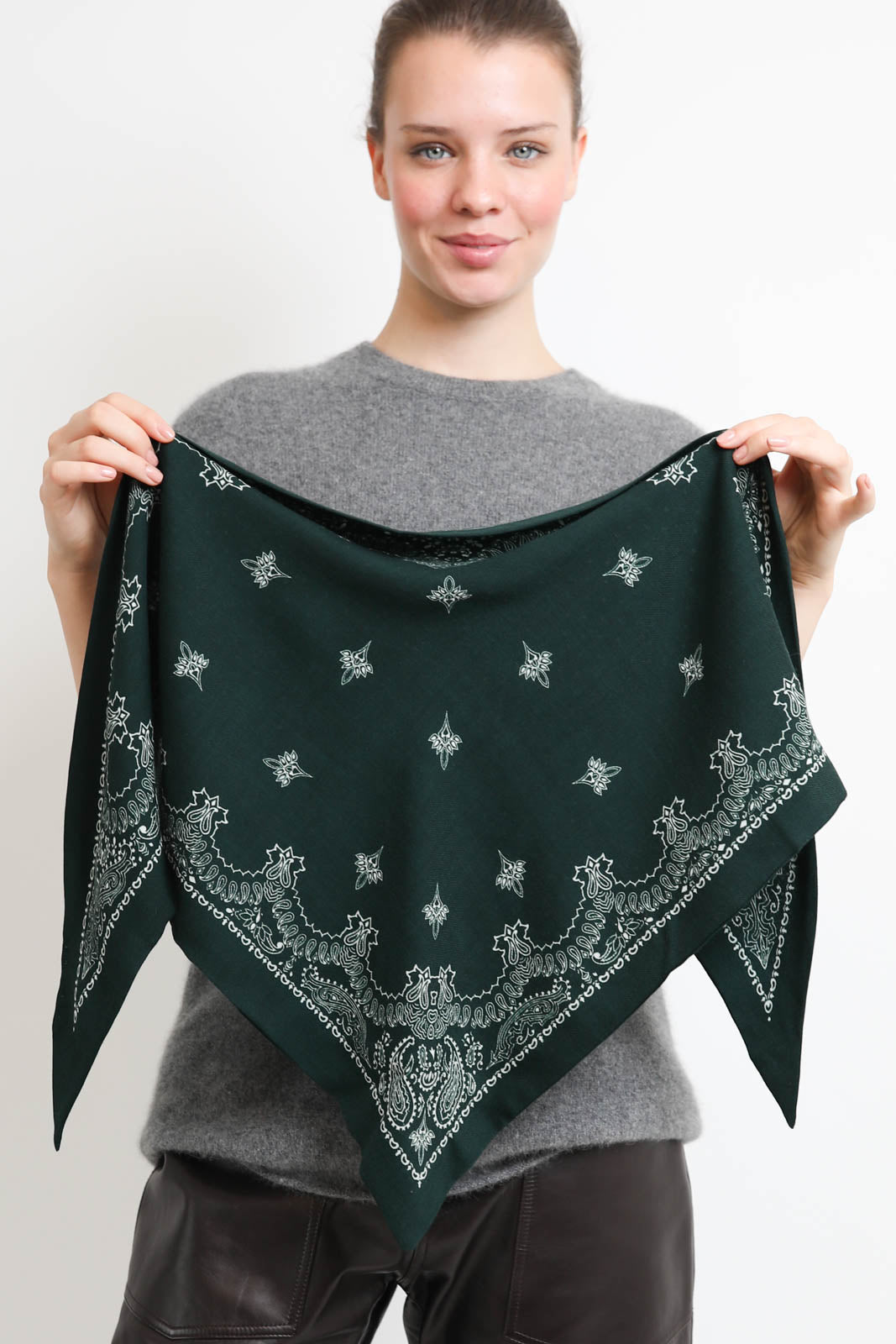 Vestibule, Parisian scarf in Foret