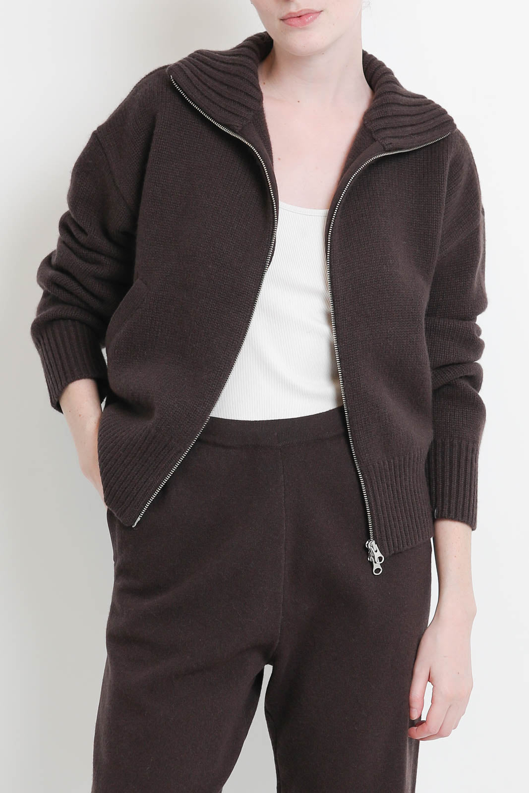 Extreme Cashmere, Cardigan Xtra Fab in Dark Brown