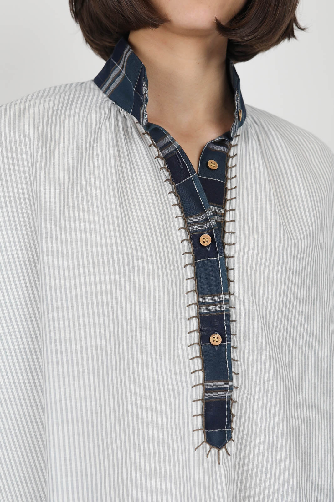 Folk blouse in bubble