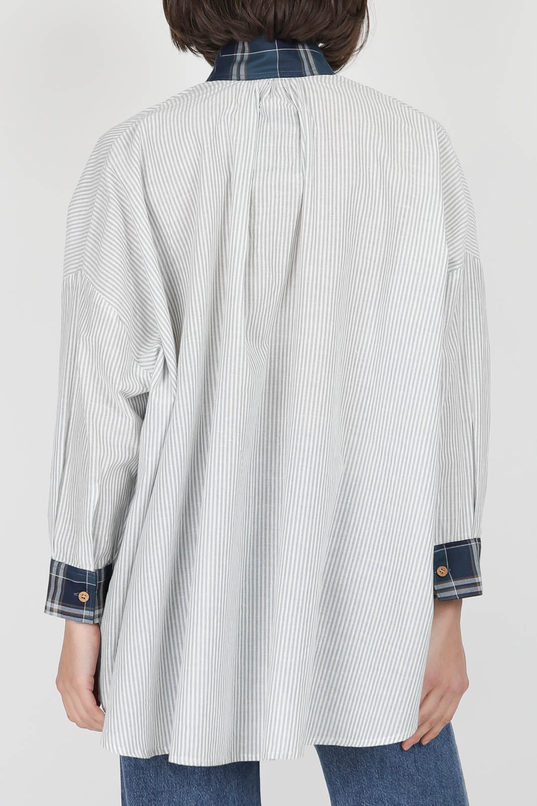 Folk blouse in bubble