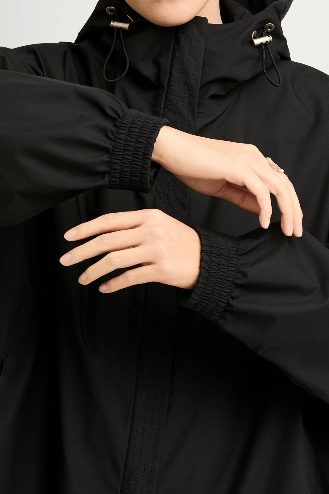 Feel Short jacket in black
