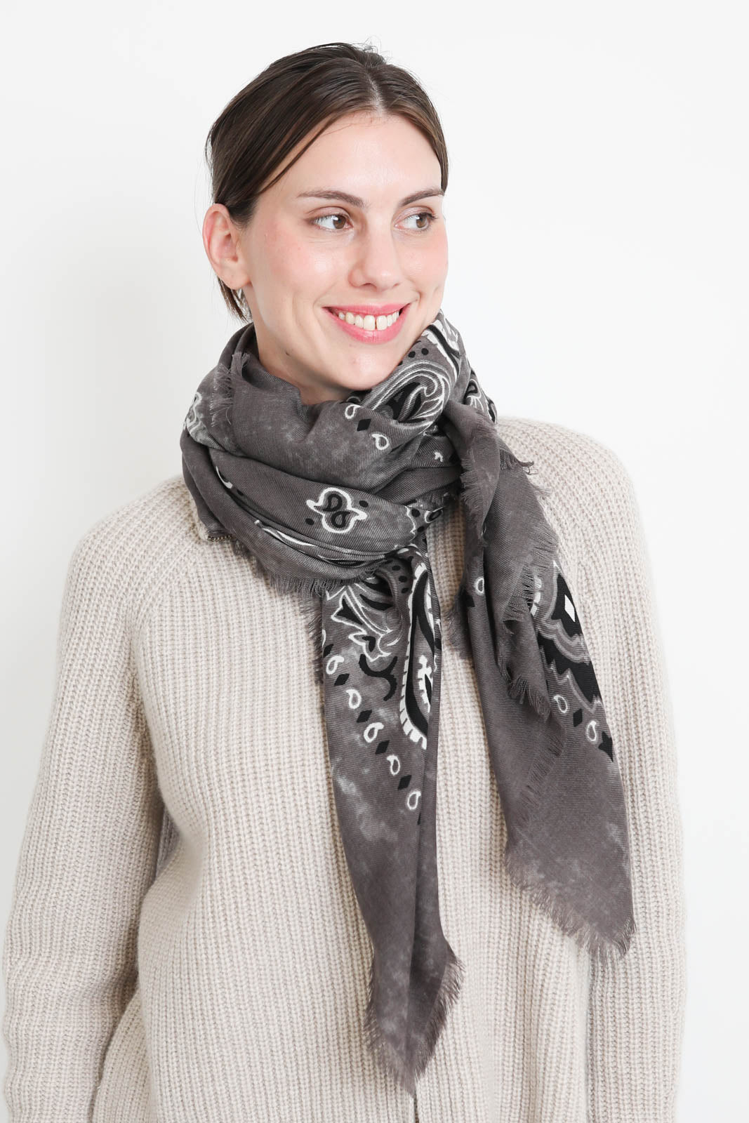 Destin, Jil Quadra scarf in Mud