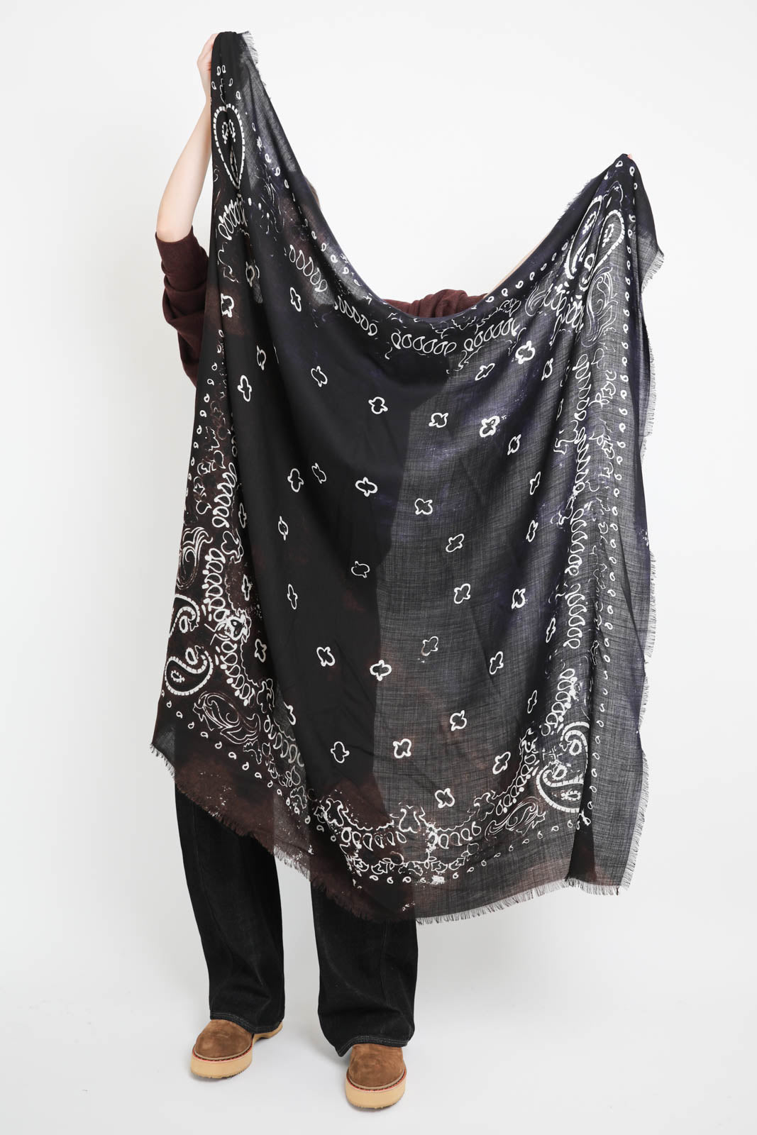 Destin, Jil Quadra Diagonal scarf in navy
