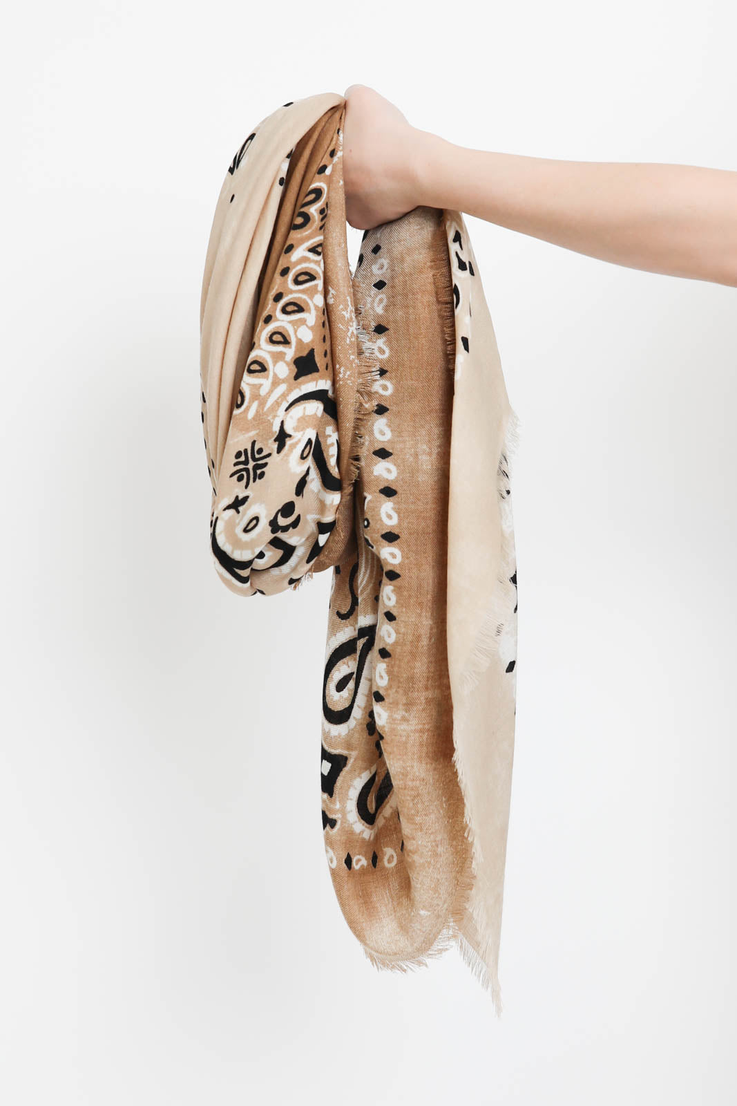 Destin, Jil Quadra Diagonal scarf in camel