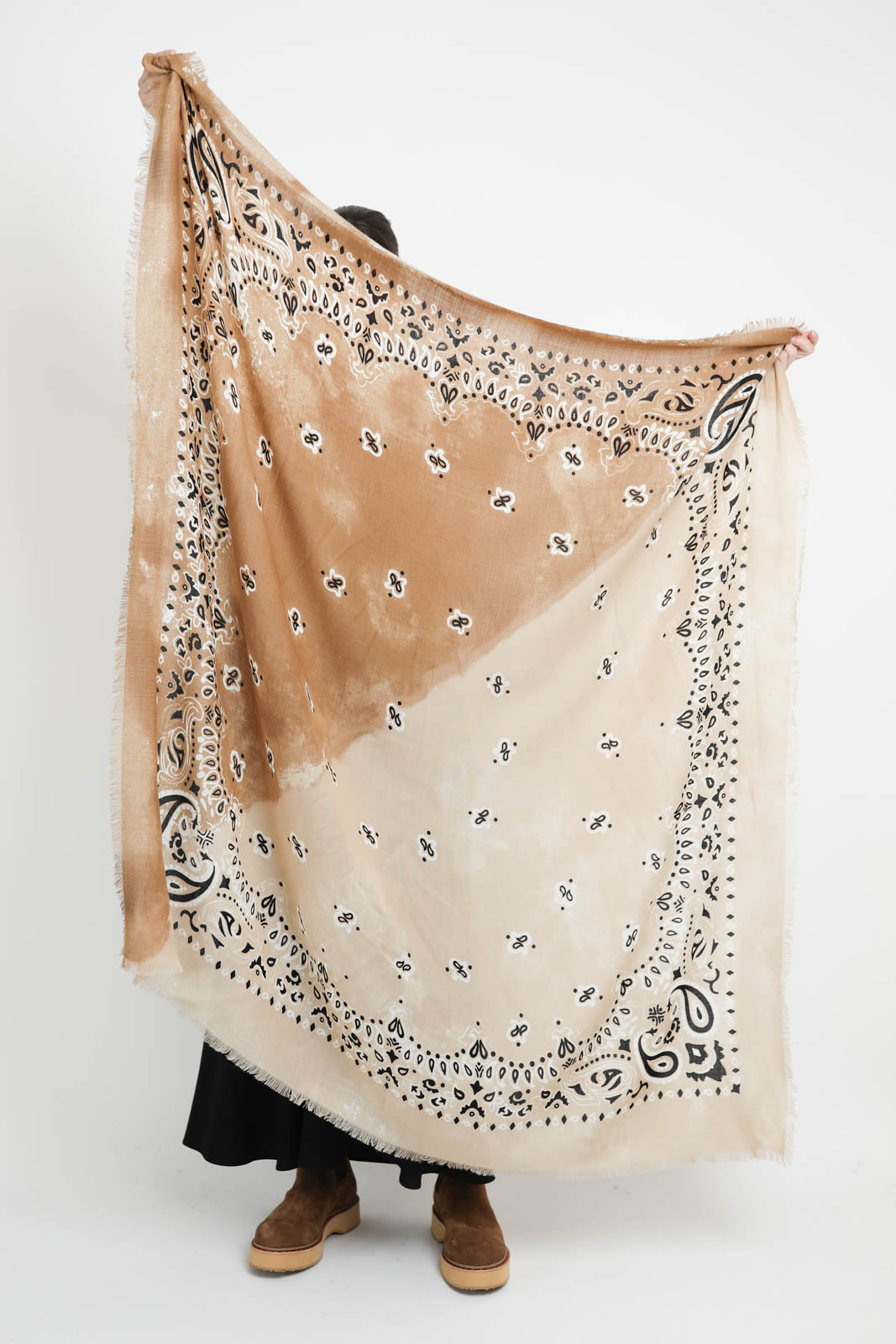 Destin, Jil Quadra Diagonal scarf in camel