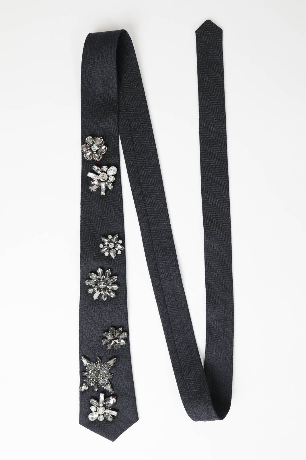 Atelier 1985, Perla tie in dark blue