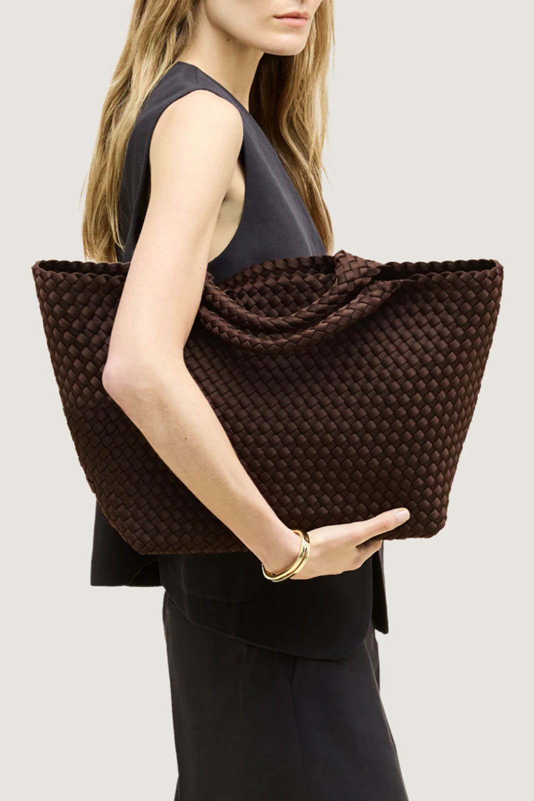 Naghedi, Bag St. Barths Medium in Chocolate