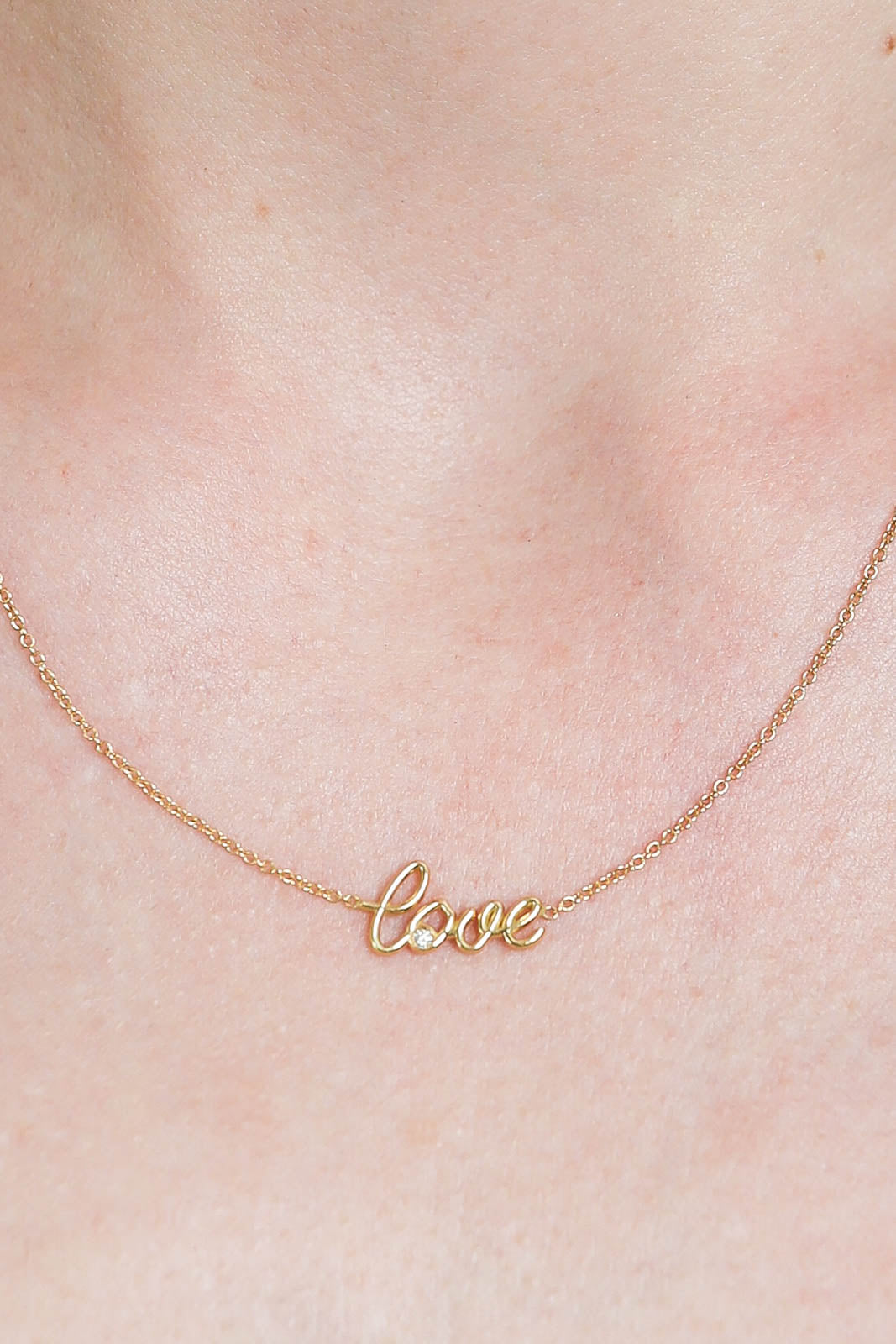 Muse Concept, Love necklace in gold