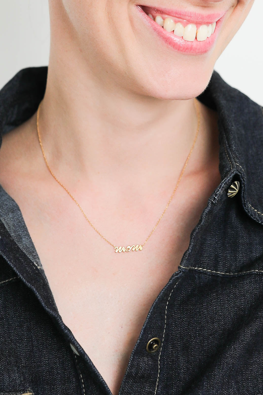 Muse Concept, Mom necklace in gold