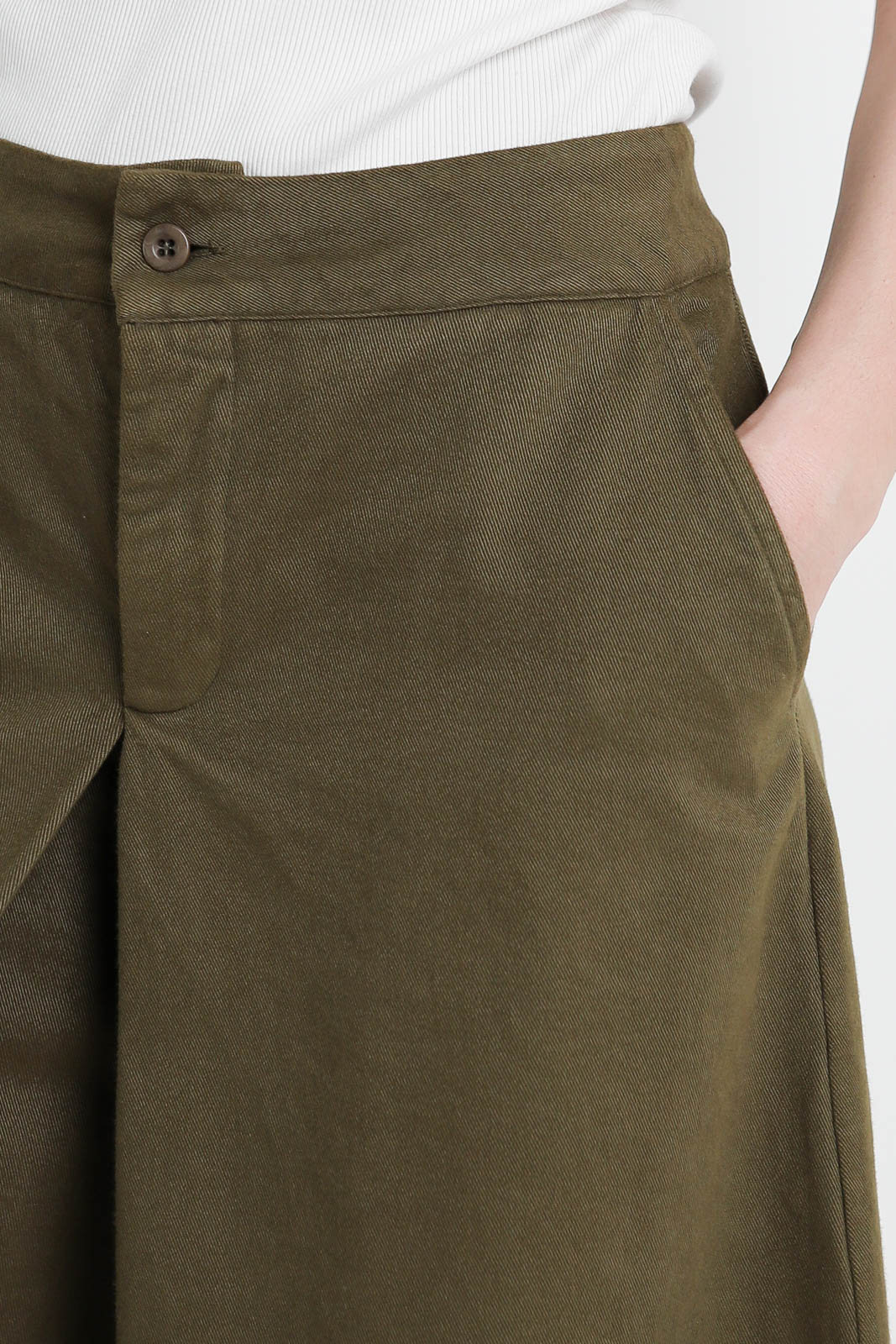 Labo.Art Shorts Gonna Mel in Timo