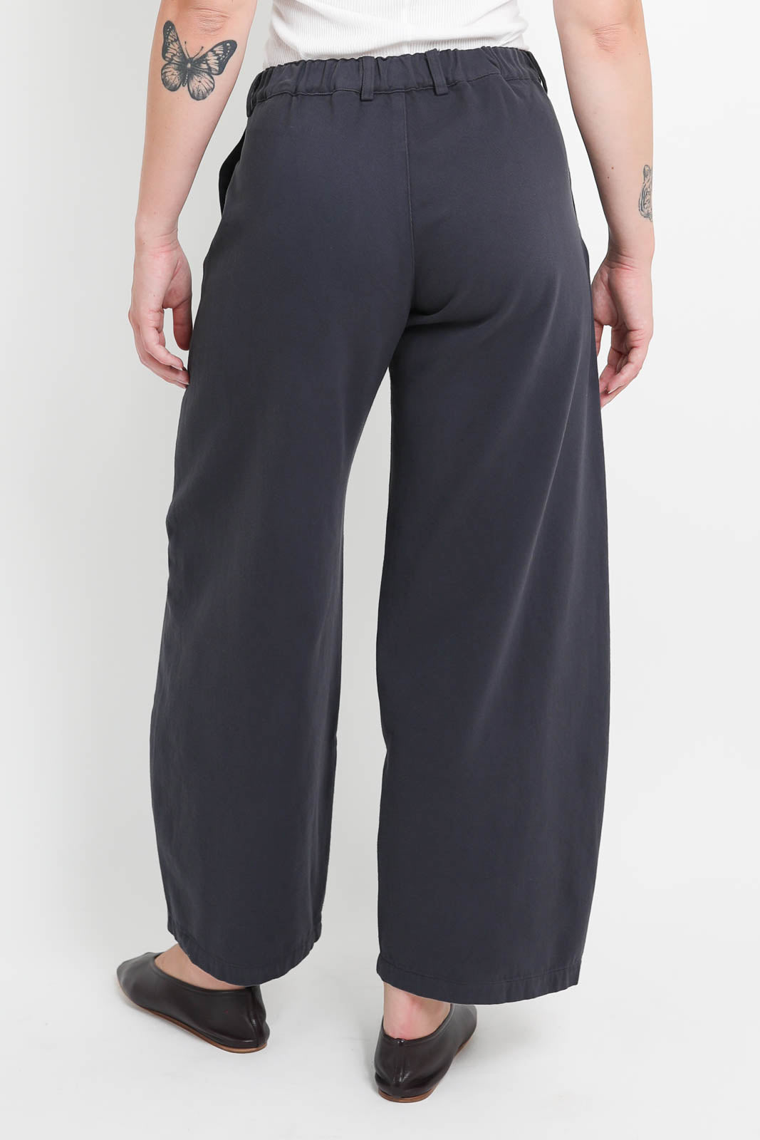 Labo.Art pants Bum Mel in graphite