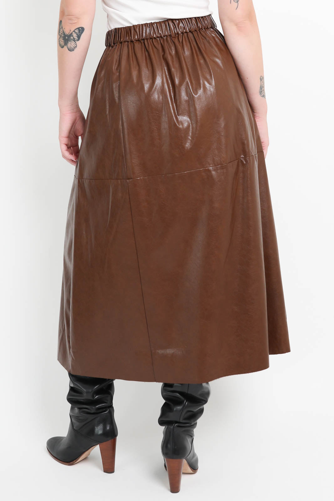 Zenggi Skirt made from faux leather in Hazel