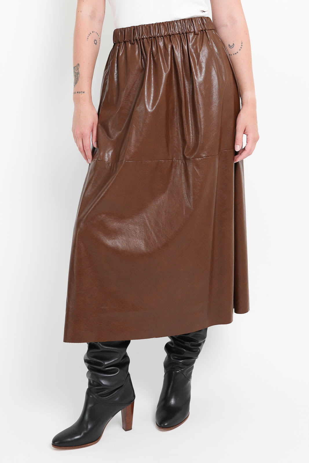 Zenggi Skirt made from faux leather in Hazel