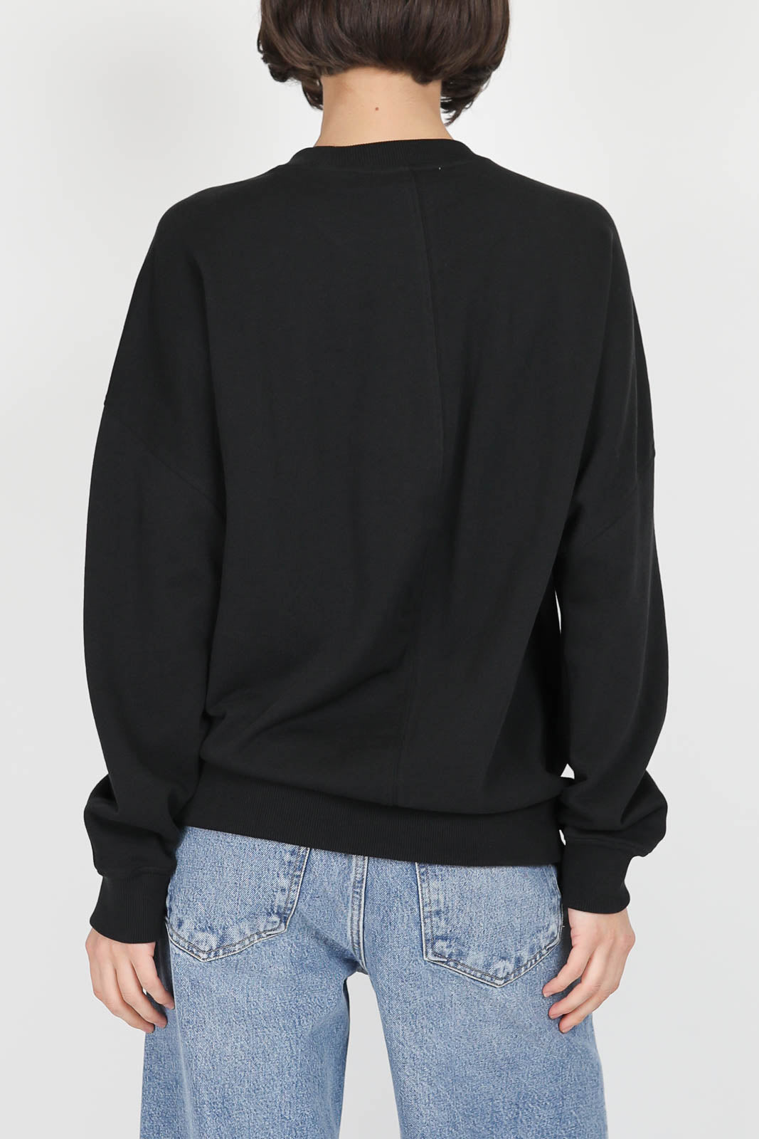 Light sweater in black