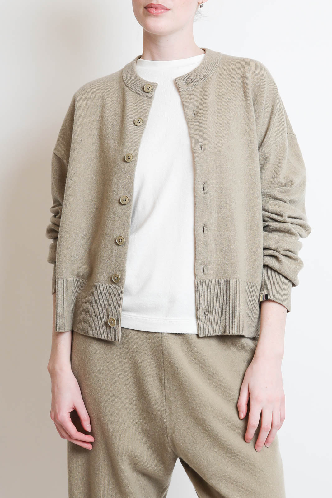 Extreme Cashmere, Cardian Chou in Dust