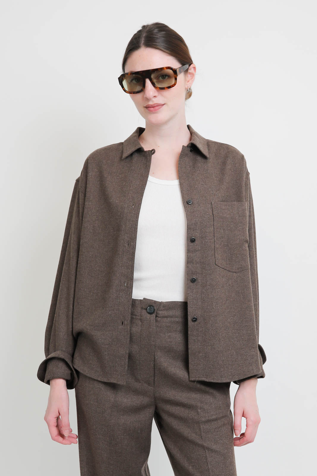 Pomandère, wool blouse in sigar