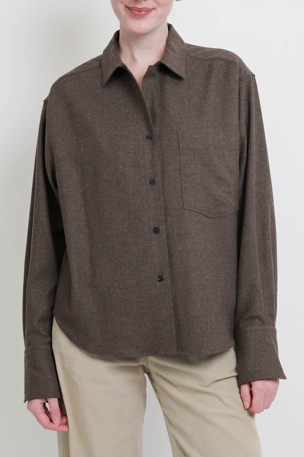 Pomandère, wool blouse in sigar