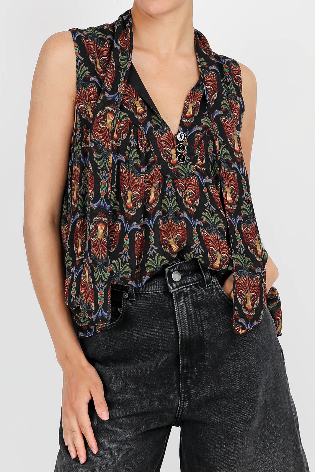 Sleeveless blouse in Boho Panther Black