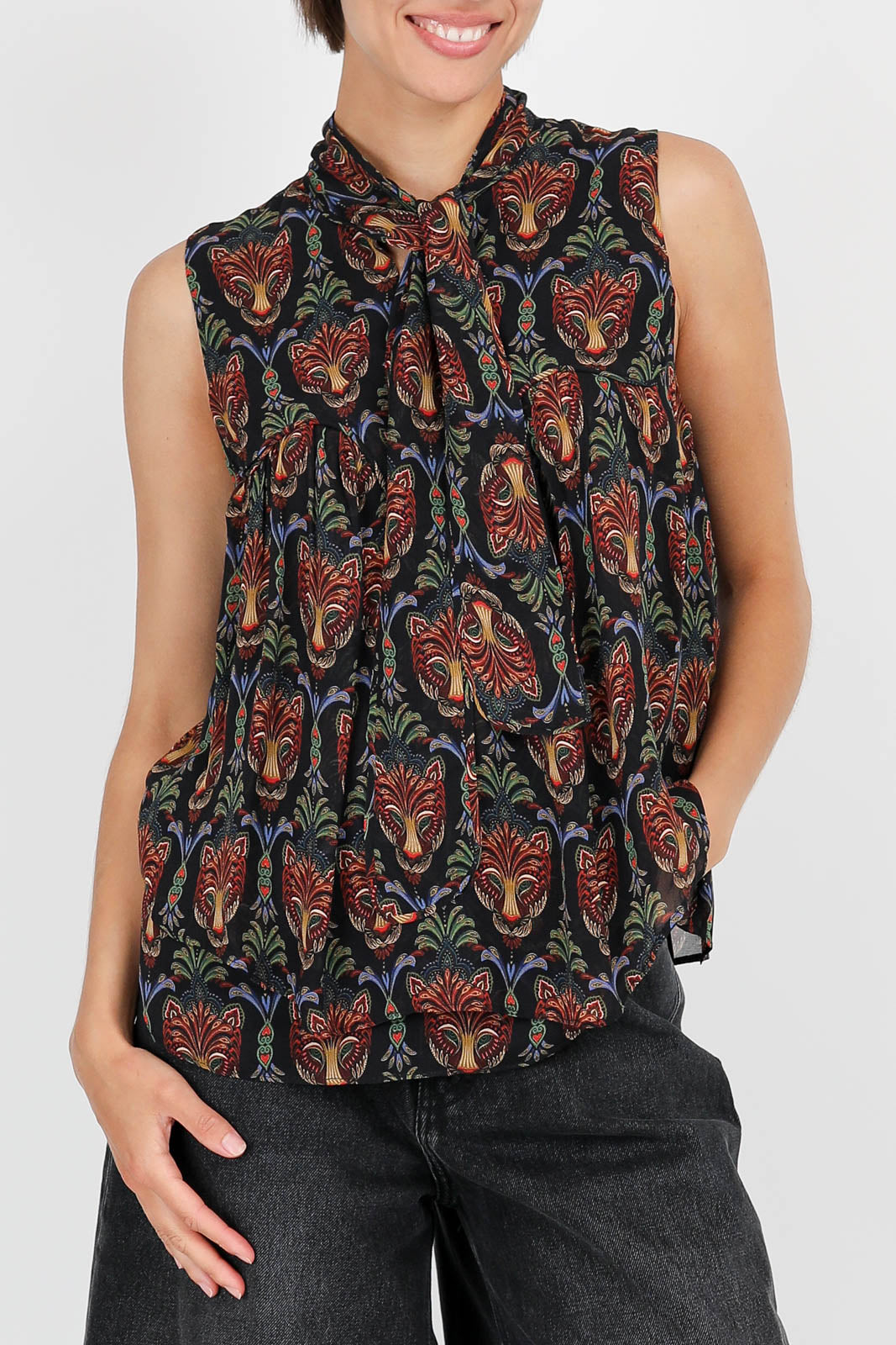 Sleeveless blouse in Boho Panther Black