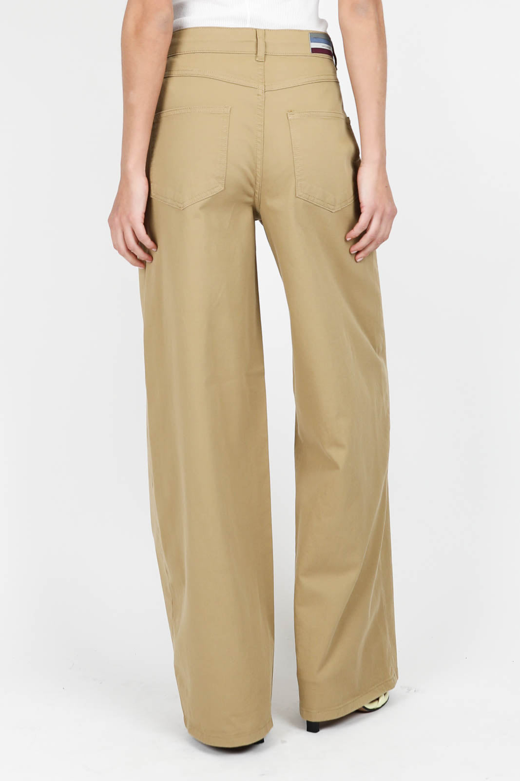 Bilbao trousers in mastic