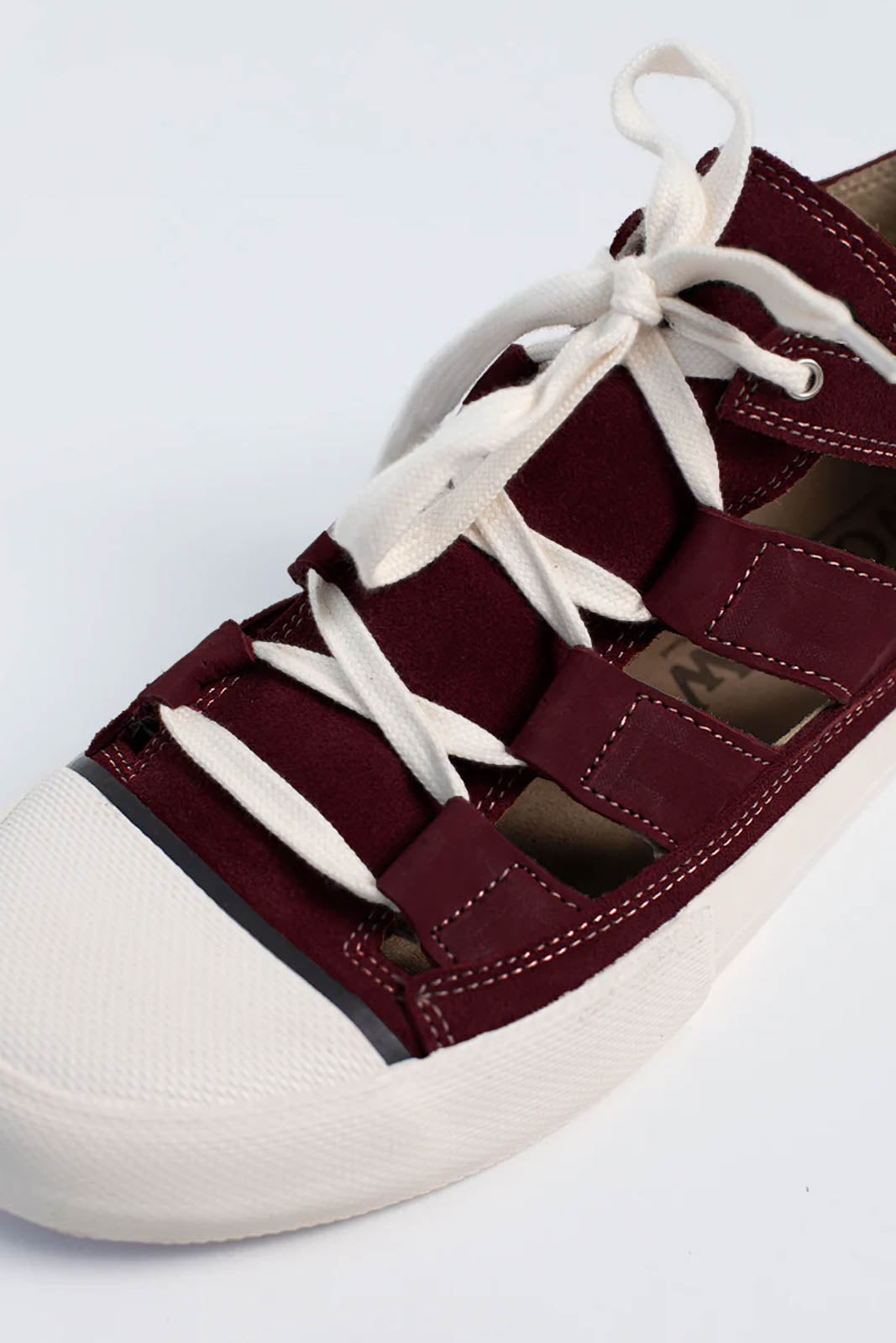 Sneakers Open in Wine Bordeaux