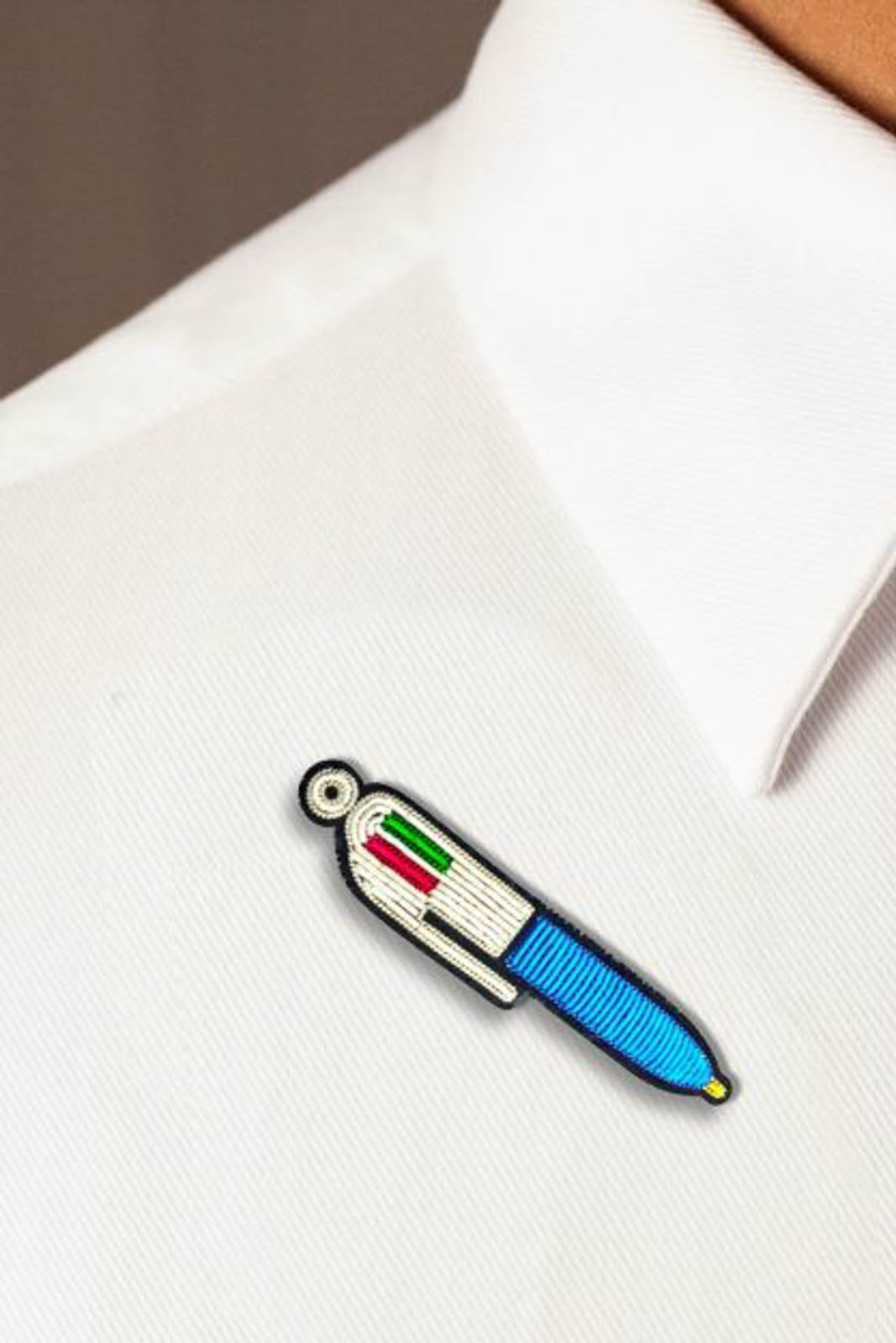 Brooch ballpoint pen BIC with 4 colors in blue