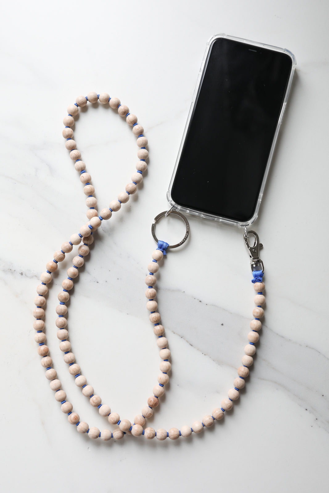 Cell phone chain in natural/blue