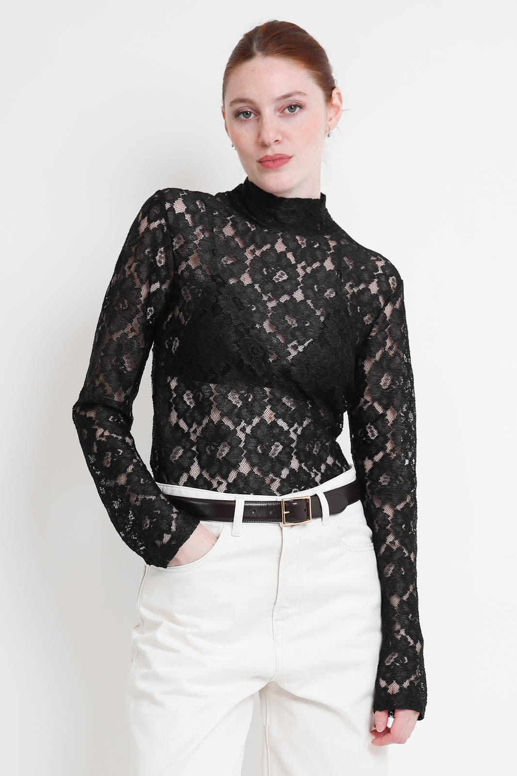 Róhe, top en dentelle noire