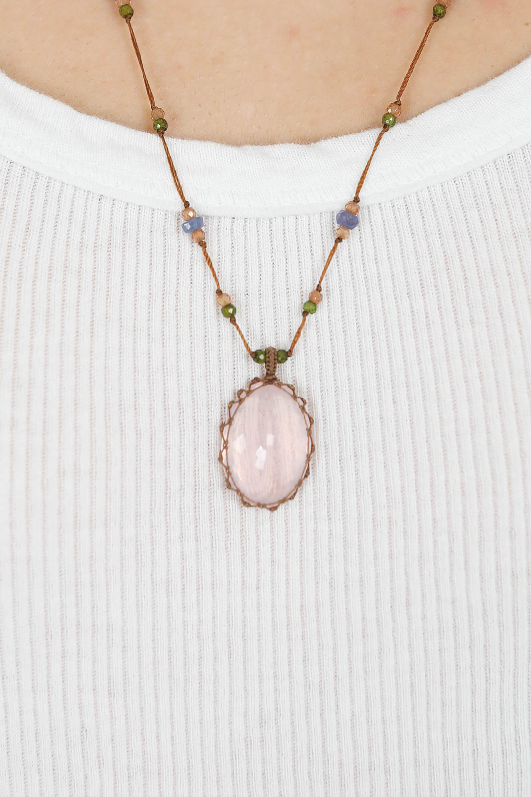 Collier Tibet long en quartz rose