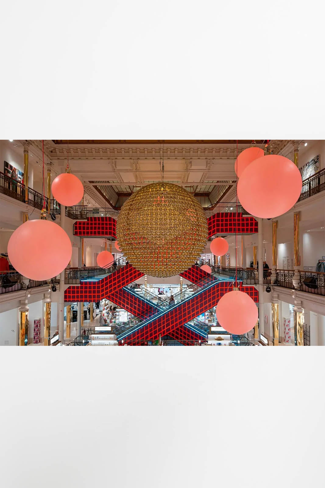 New Mags, livre Paris-In Fashion