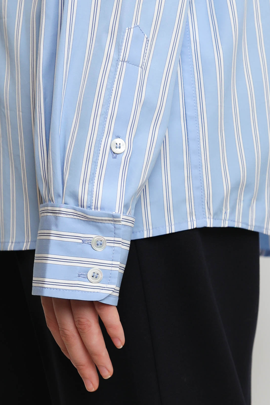 Vestibule Garderobe, chemisier Classic en bleu