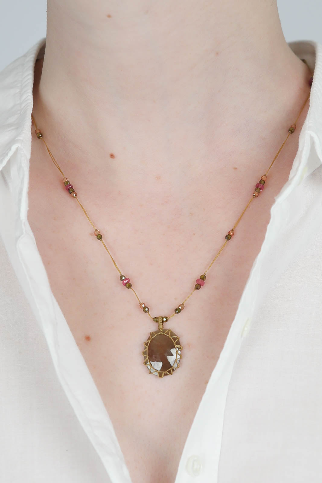 Collier Tibet en Corrundum Dark