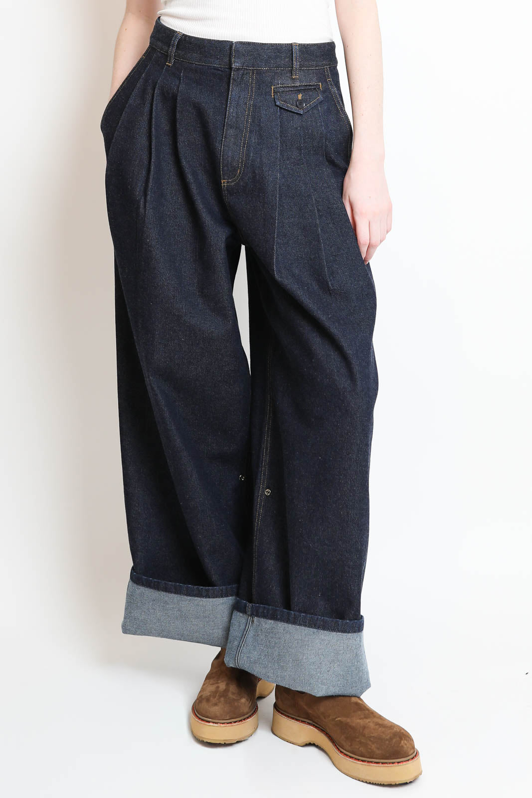 Tibi, jean Triple Pleat en indigo