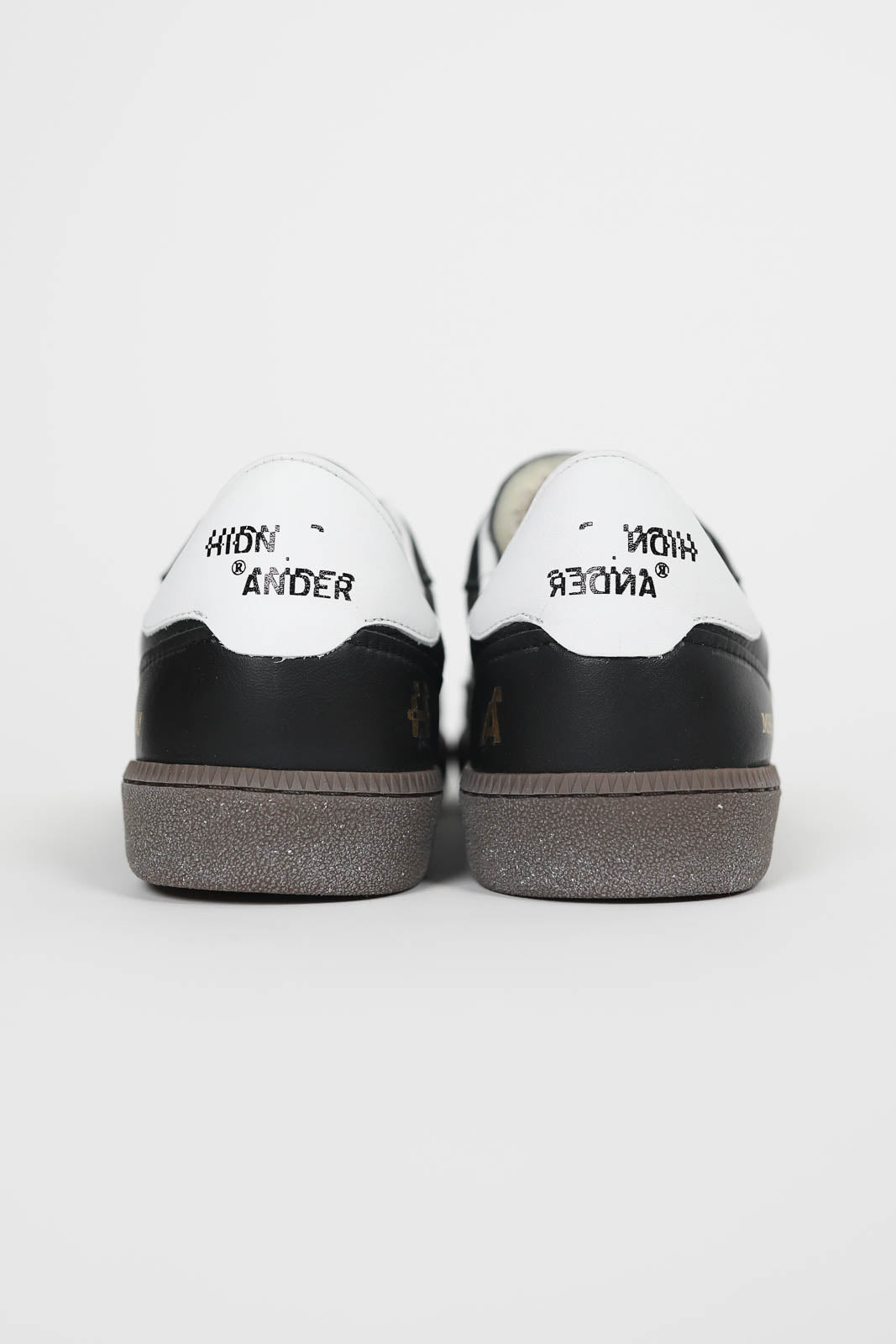 Baskets Mega T en noir/blanc