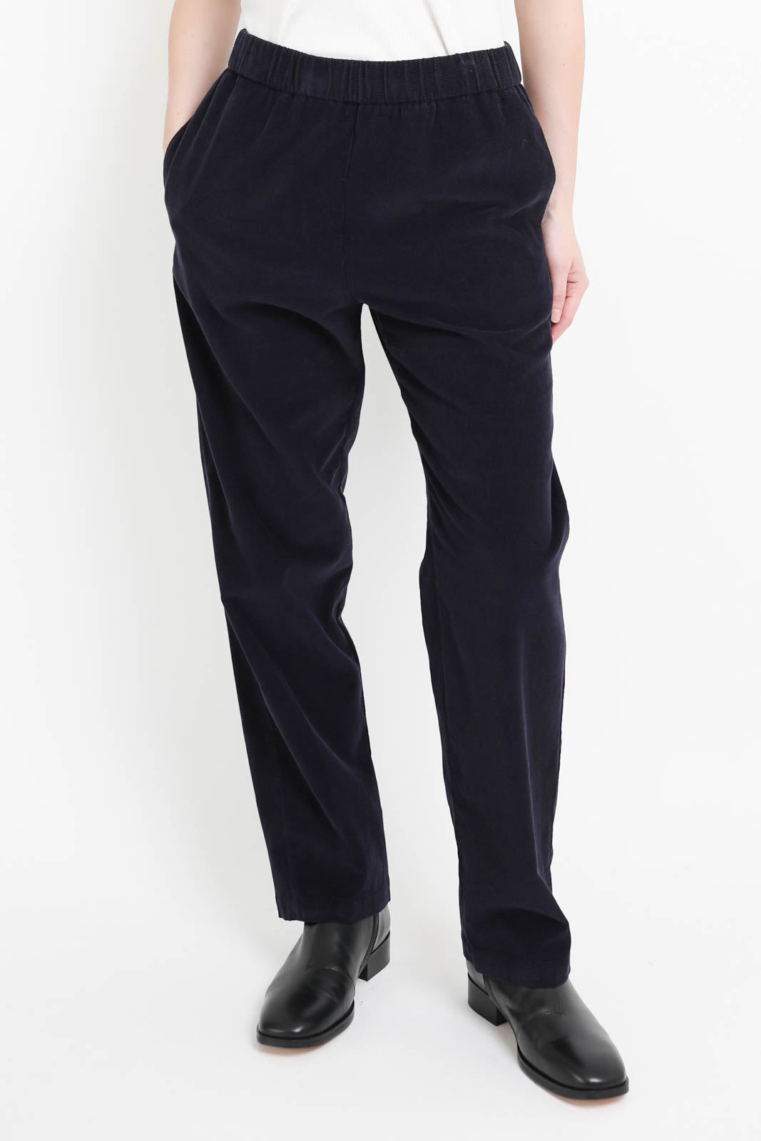 Pomandère, pantalon en velours côtelé marine