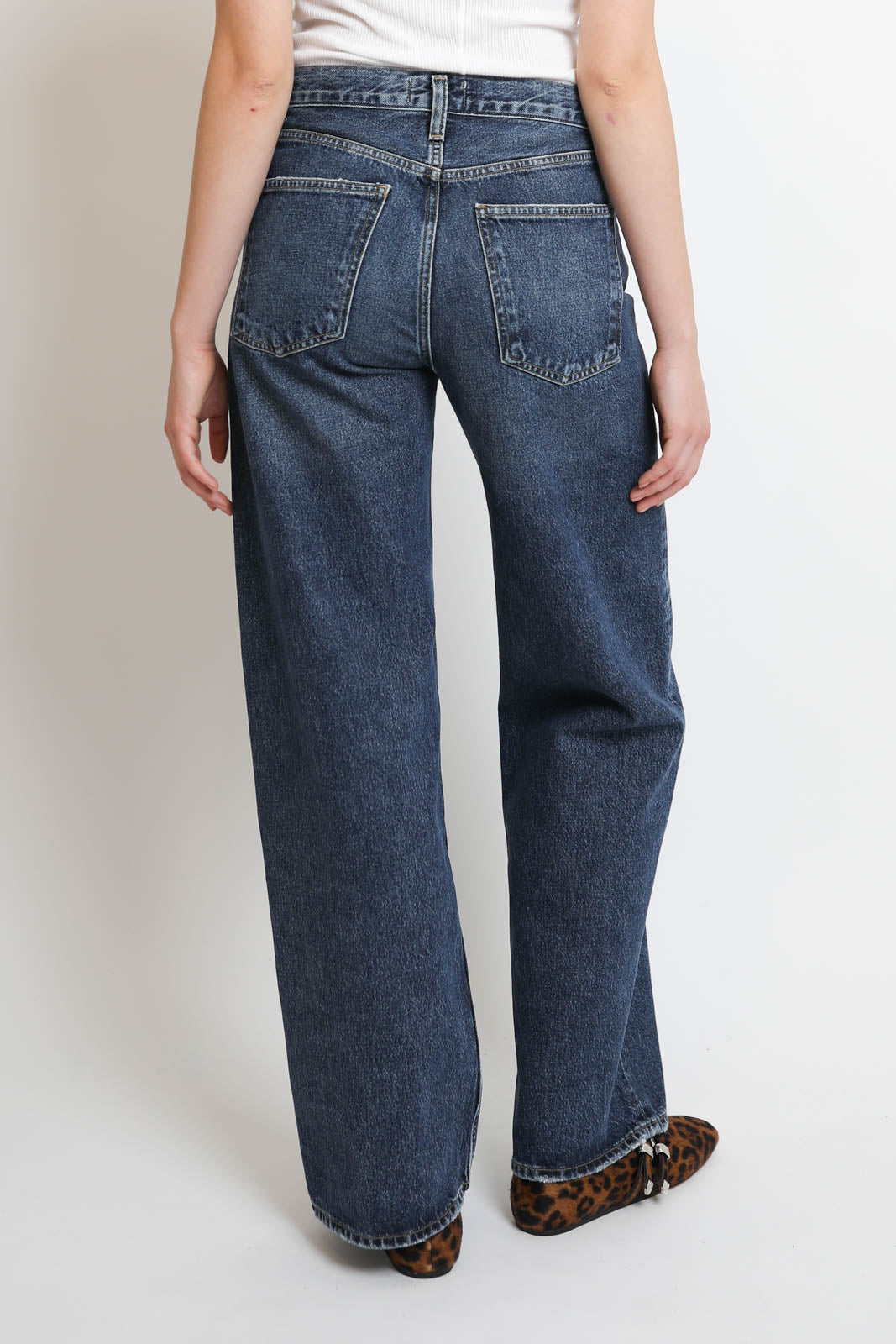 Agolde, Jeans Arc en ondes courtes