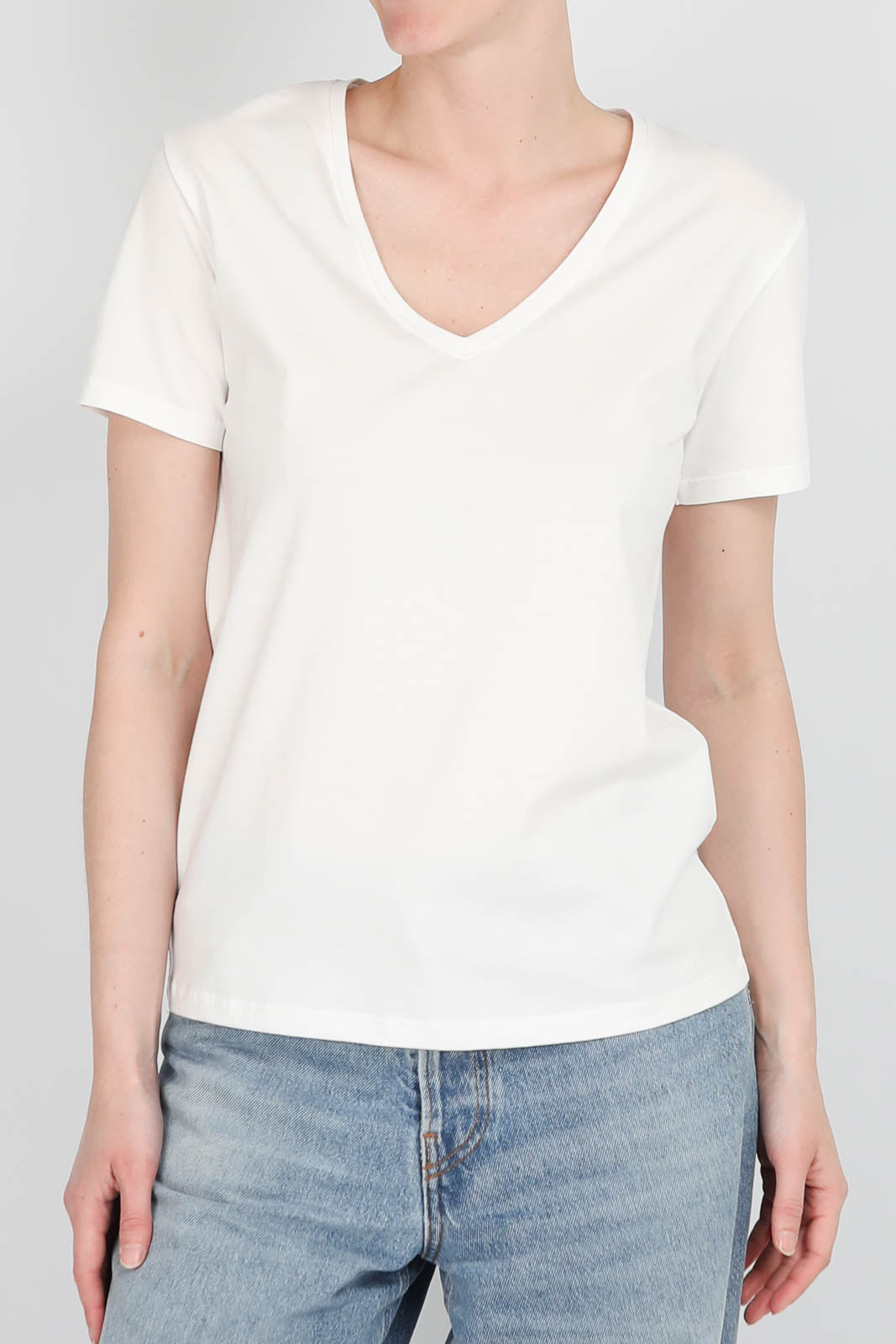 T-shirt blanc à col en V