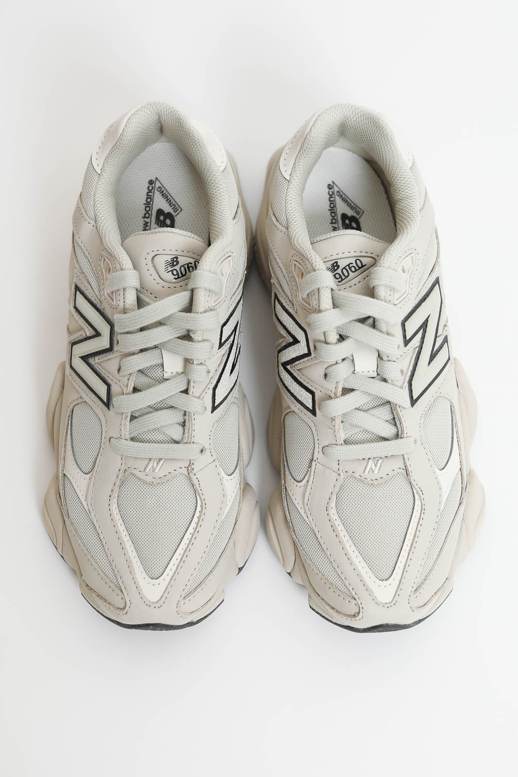 New Balance, baskets 9060 en Shipyard/Linen