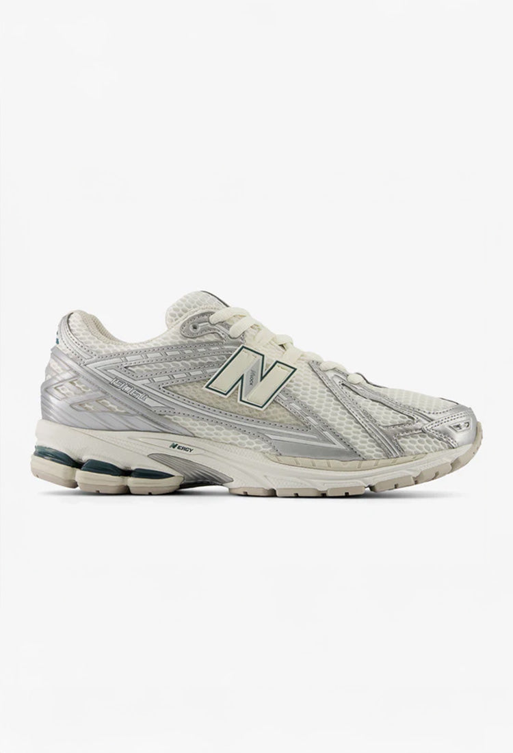 Sneaker M1906REE in Silver Metallic