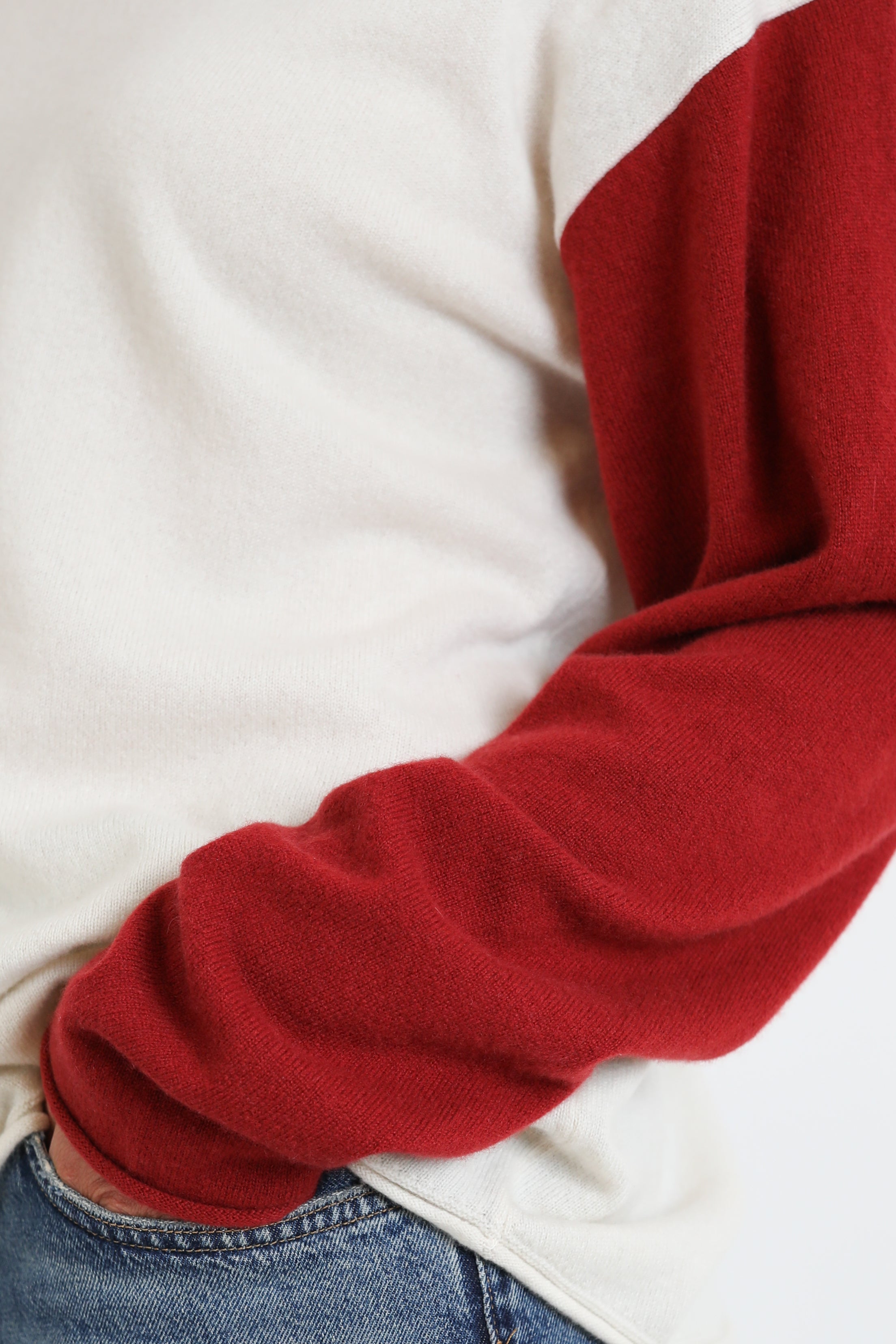 Guest in Residence, Pullover Baseball in Cream/Carmine