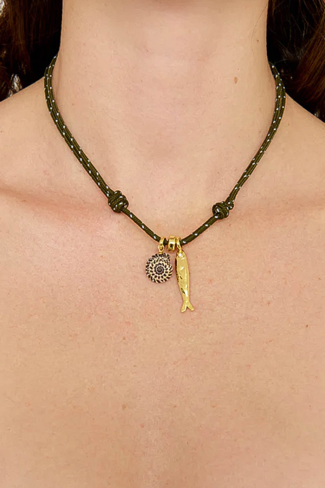 Éliou, Halskette Corvo in Green